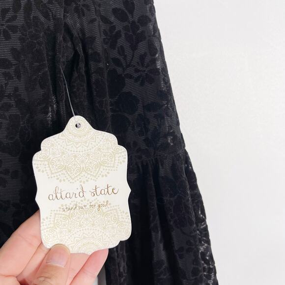 New Altar'd State Small S Black Velvet Burn Out Long Flare Sleeve Blouse Floral - Picture 7 of 10